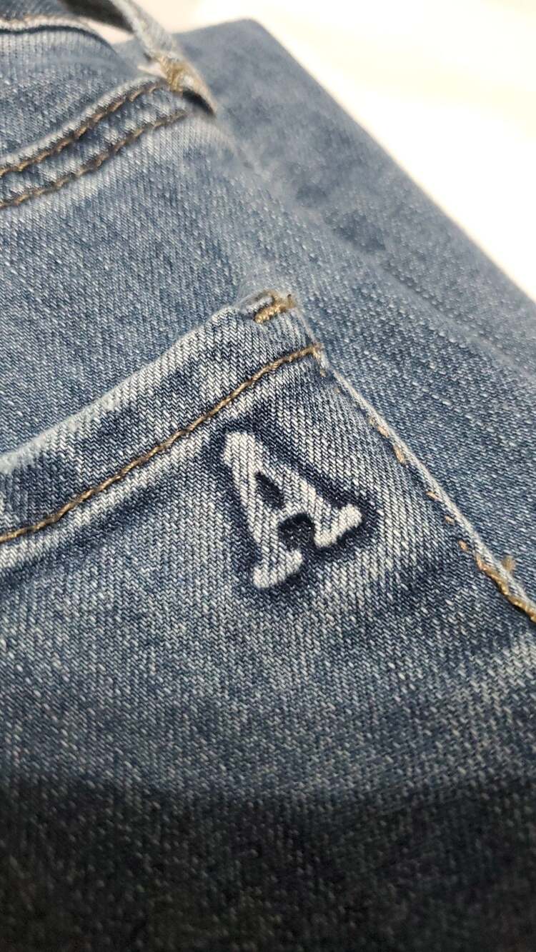 Articles of Society Distressed Skinny Jeans Size 31 - Picture 6 of 6